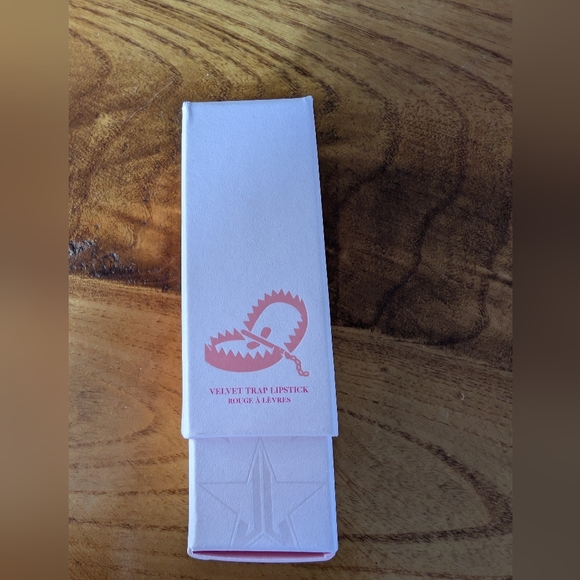 Jeffree Star Velvet Trap Lipstick Chocolate Fondue - Picture 2 of 3